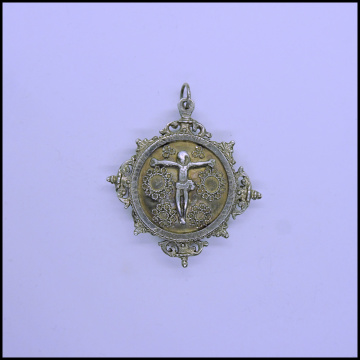 CRISTO PREÑAO Medallón Cristo preñao en plata